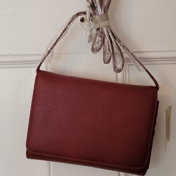 Red purse - Picture 3 of 3